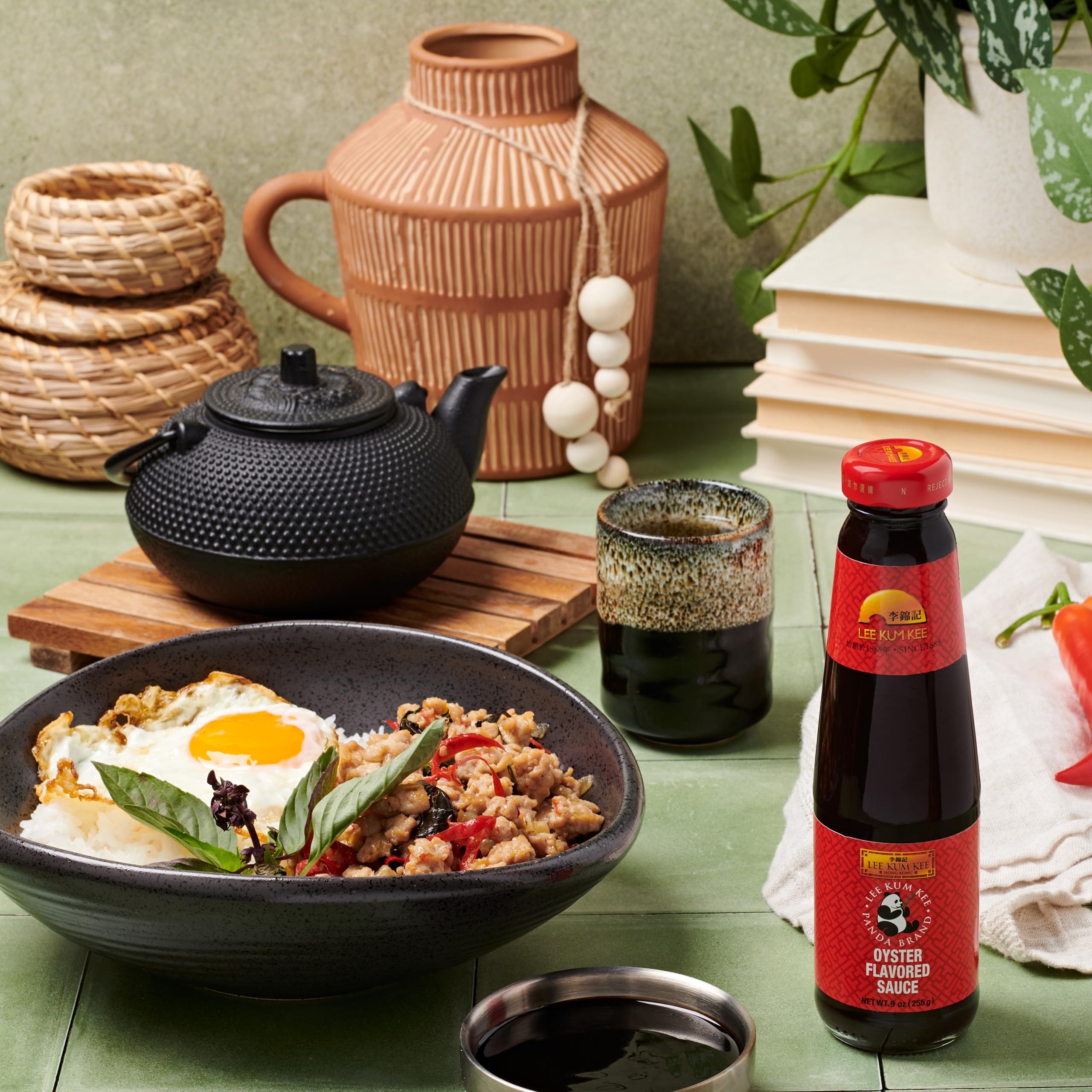 Lee Kum Kee Oyster Sauce for Cooking, Stir-Fries, Marinades, and Dipping Sauces | Panda Brand 9 oz Oyster Sauce Bottle (Pack of 4)